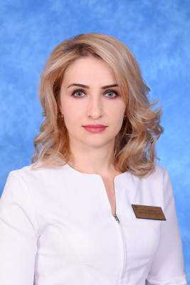 Врач-стоматолог Мамучуева Динара Хусиновна